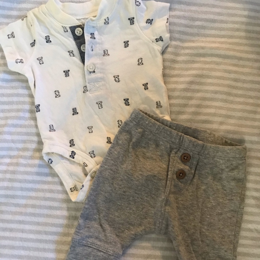 Newborn baby boy top and bottom set 🐨